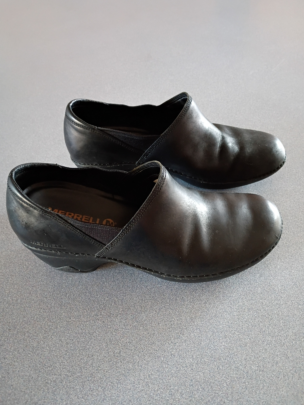 Merrell Black Slip-On Leather Clogs with Low Heel